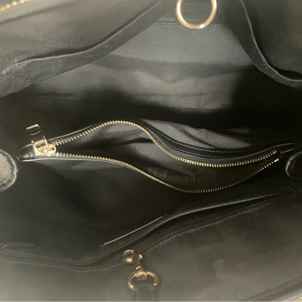Coach Drawstring Carryall In Signature Canvas - Picture 6 of 7